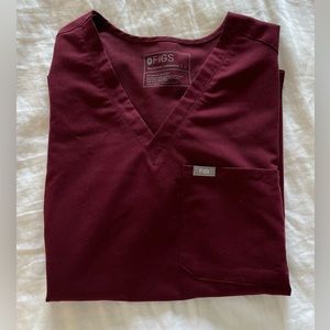 Figs scrub top, maroon, size large